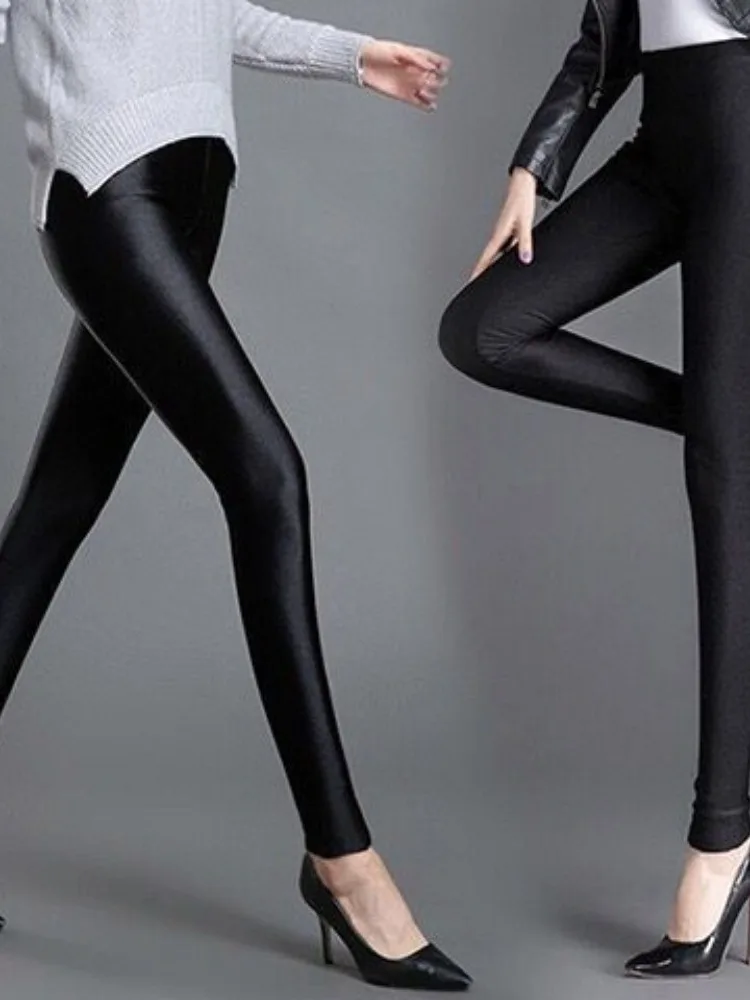 Hochgeschnittene, elastische, dünne Damen-Leggings in großen Größen, schlankmachende Fitnesshose, lange Hose für die Frühlingssaison.