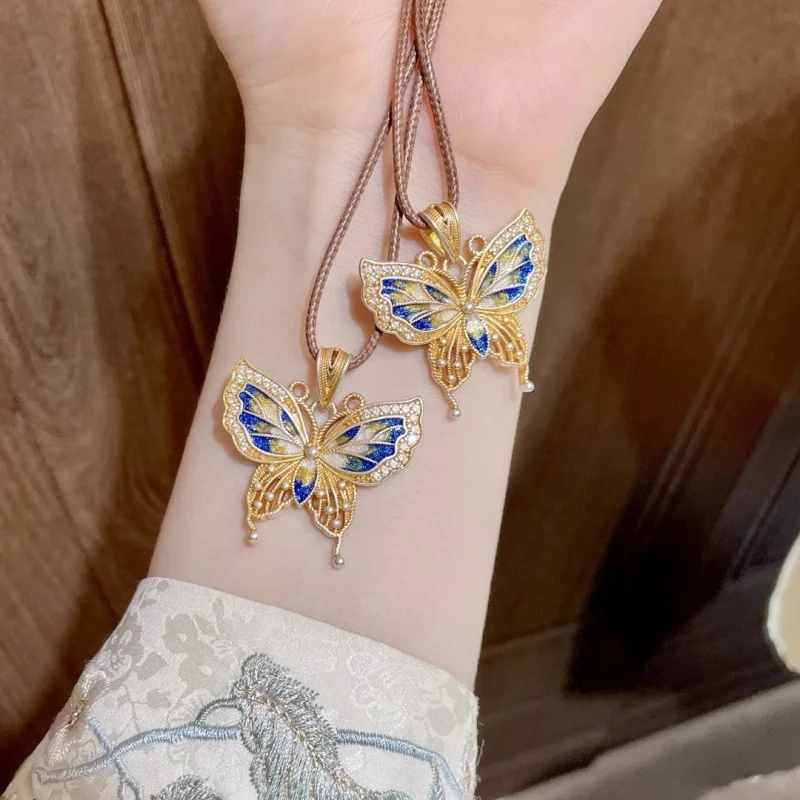 قلادة Mudie الجديدة على الطراز الصيني المينا على شكل فراشة طويلة على الطراز العرقي، قلادة سلسلة سترة فاخرة أنيقة وخفيفة مع ملحقات