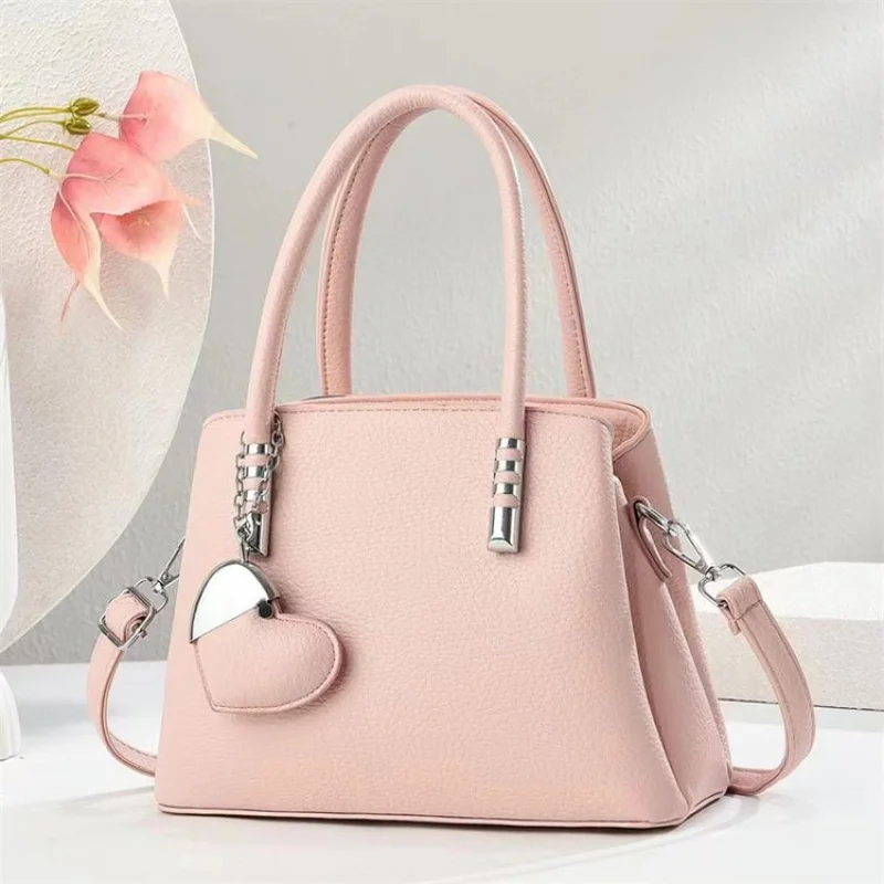 

Женская кожаная сумка через плечо — классическая элегантная сумка с регулируемым ремешком через плечо люксового бренда