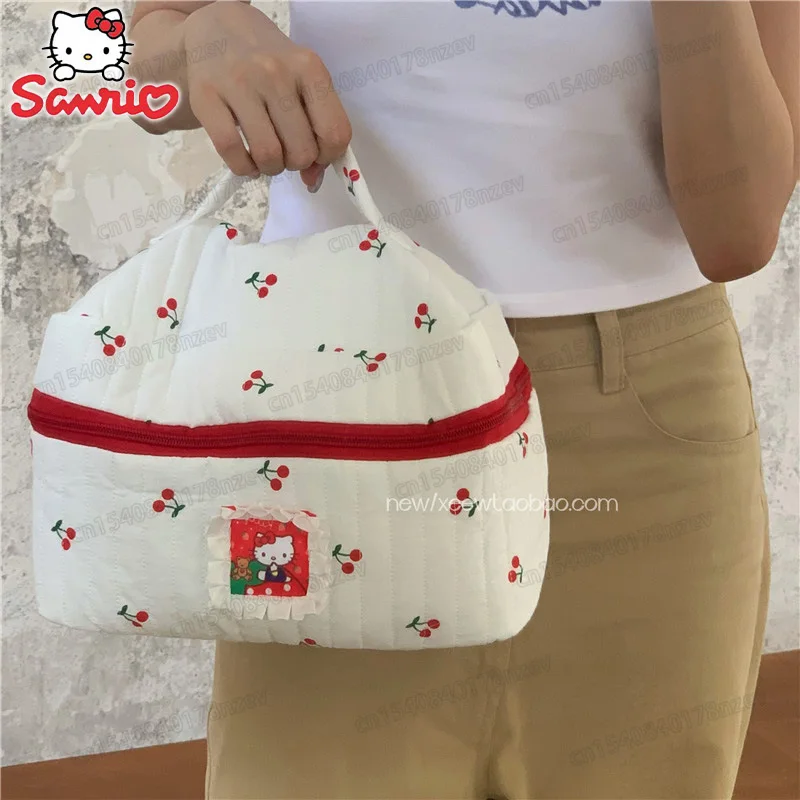 Sanrio Hello Kitty Cherry Storage Bag Kawaii studenti ragazze borsa 2024 Anime Cute borsa da toilette da viaggio portatile di grande capacità