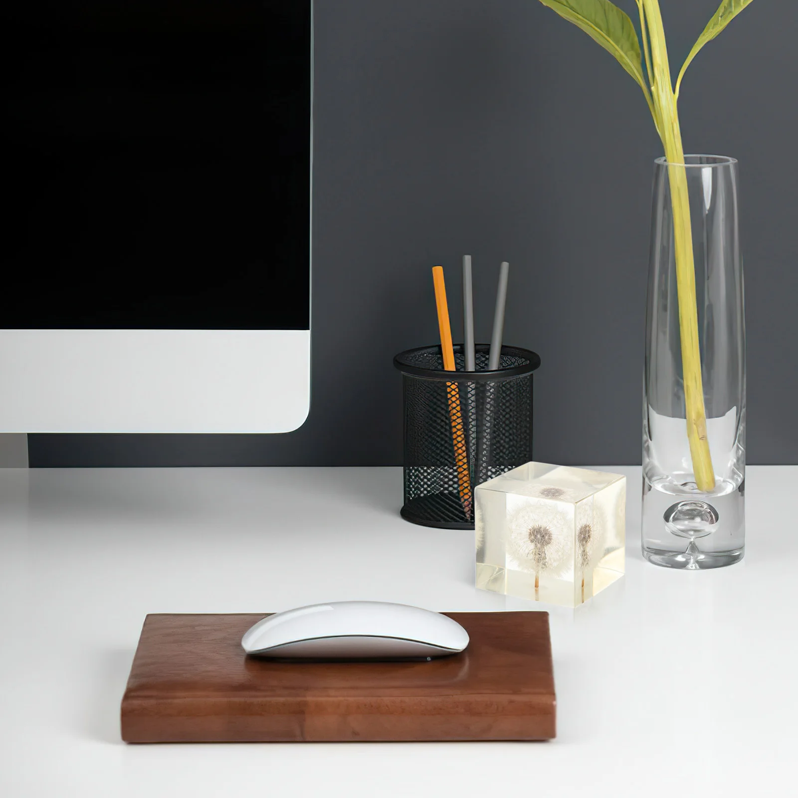 

Crystal Ball Ornament Dandelion Cube Handmade Style Home Office Decoration Festive Party Atmosphere Gift for Valentine Easter