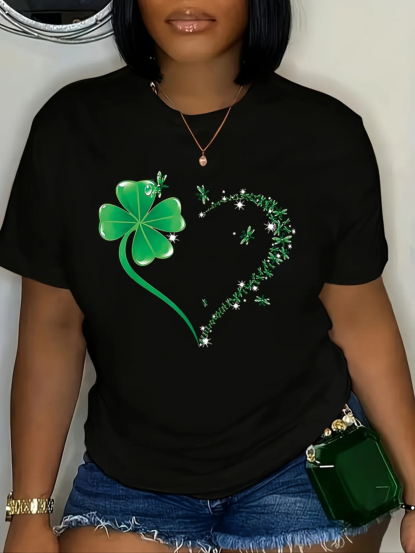 100% Polyester Customizable Women's Clover & Valentine's Heart Print T-shirt, Machine Washable Casual Round Neck Tee