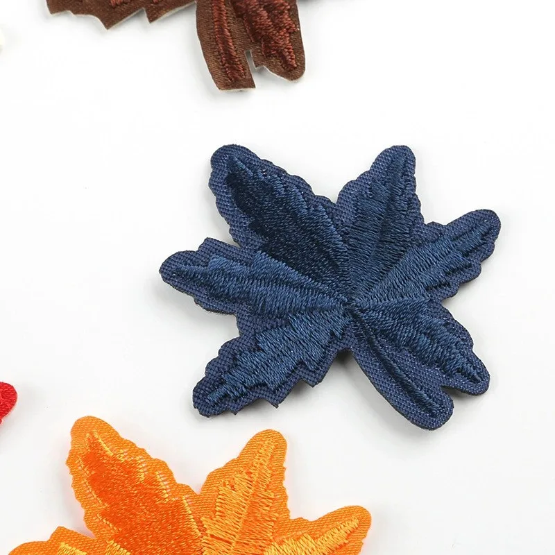 12pcs Iron On Patches For Clothing Maple Leaf Lot Bulk Embroidered Sew Mix Pack Parches Termoadhesivos Ropa Mochila Applique Diy