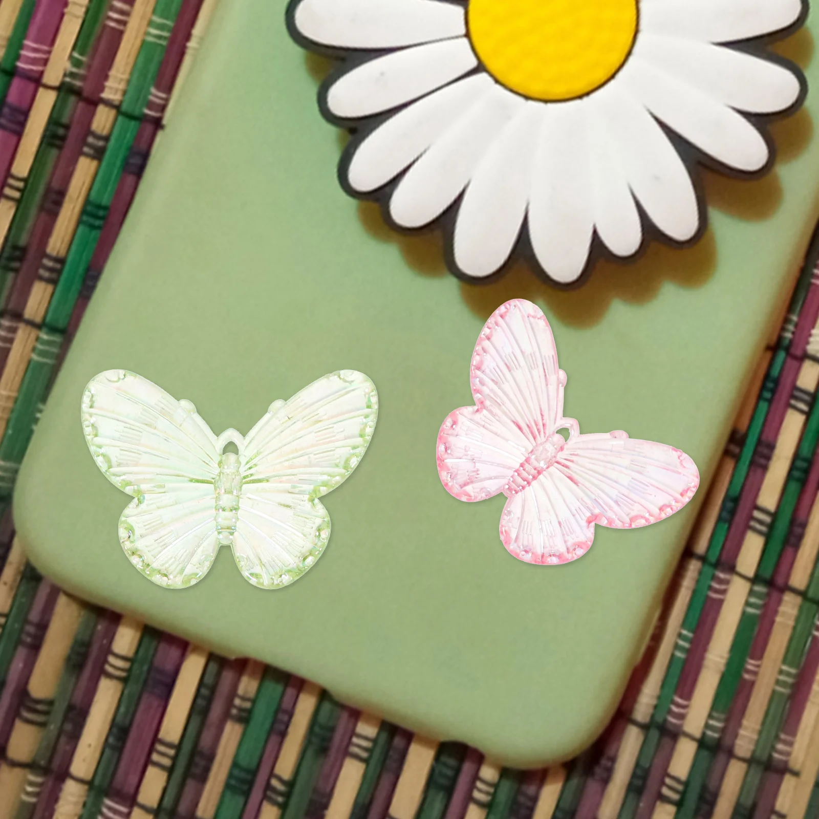 40個 電気メッキ蝶チャーム 樹脂 DIY クラフト用品 ミニチュア装飾蝶 電話ケース ヘアピン作成用