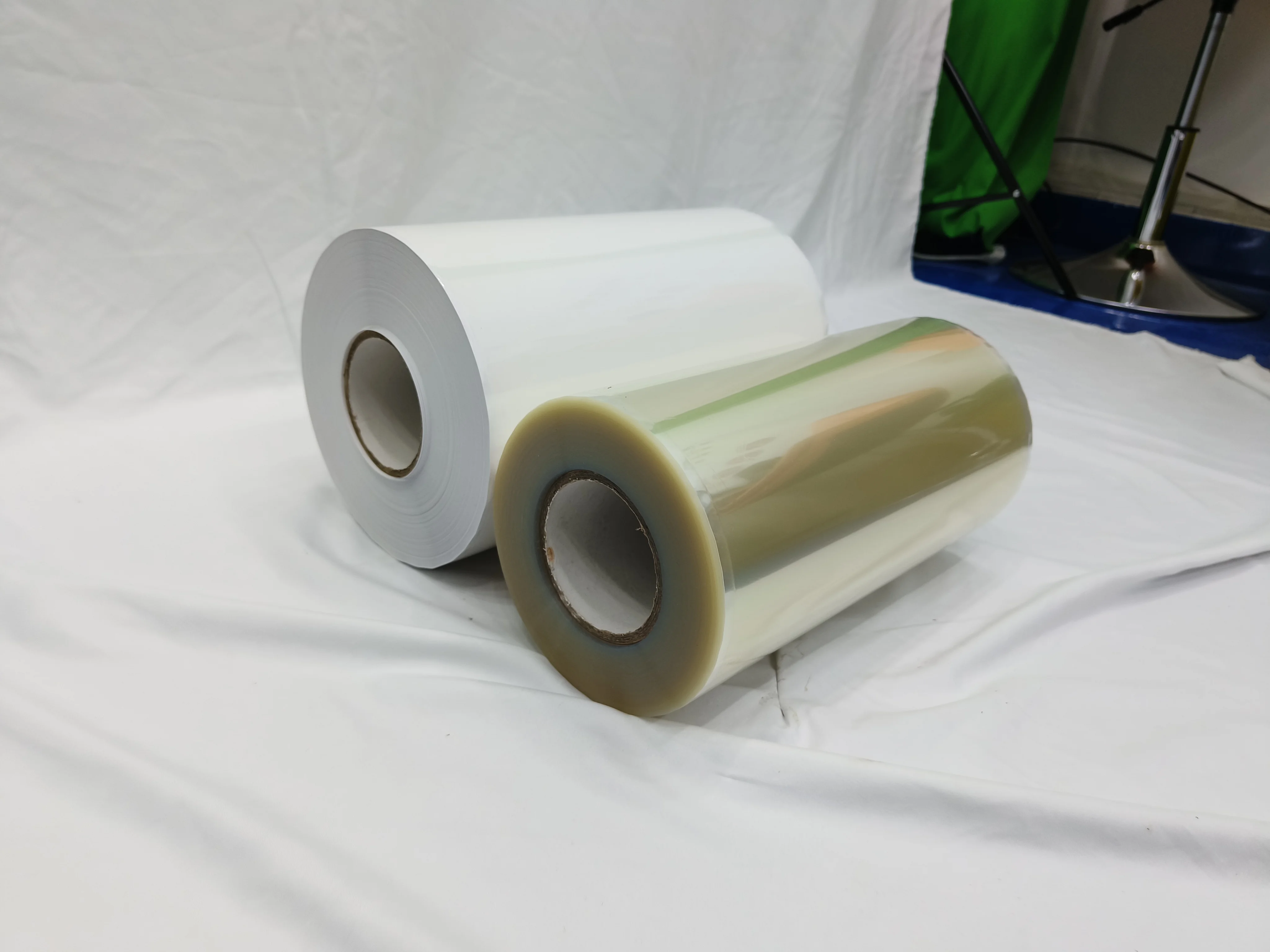 DTF فيلم لفة حامل 30 سنتيمتر-100 متر لحظة الساخن قشر A3 24 بوصة نقل ورقة وفيلم لفة من 60 سنتيمتر 45 سنتيمتر 33 سنتيمتر الأحجام