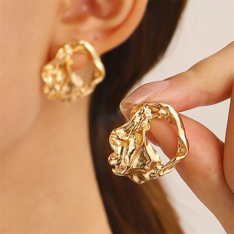 Simple Fashion Gold Color Irregular Metal Stud Earrings for Women Statement Jewelry Party Accessories Christmas Gifts