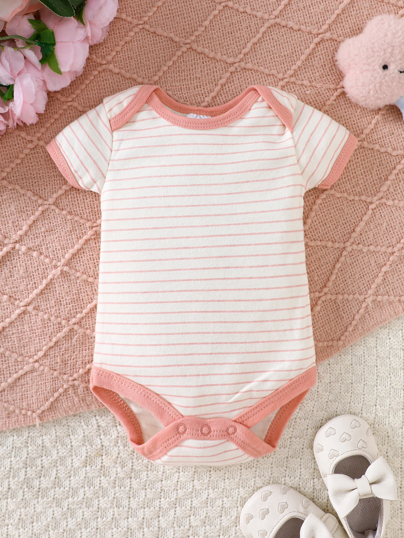 Baby Girl 3Pcs Clothing Set Qu - огляд і ціна Baby Clothing Quilt