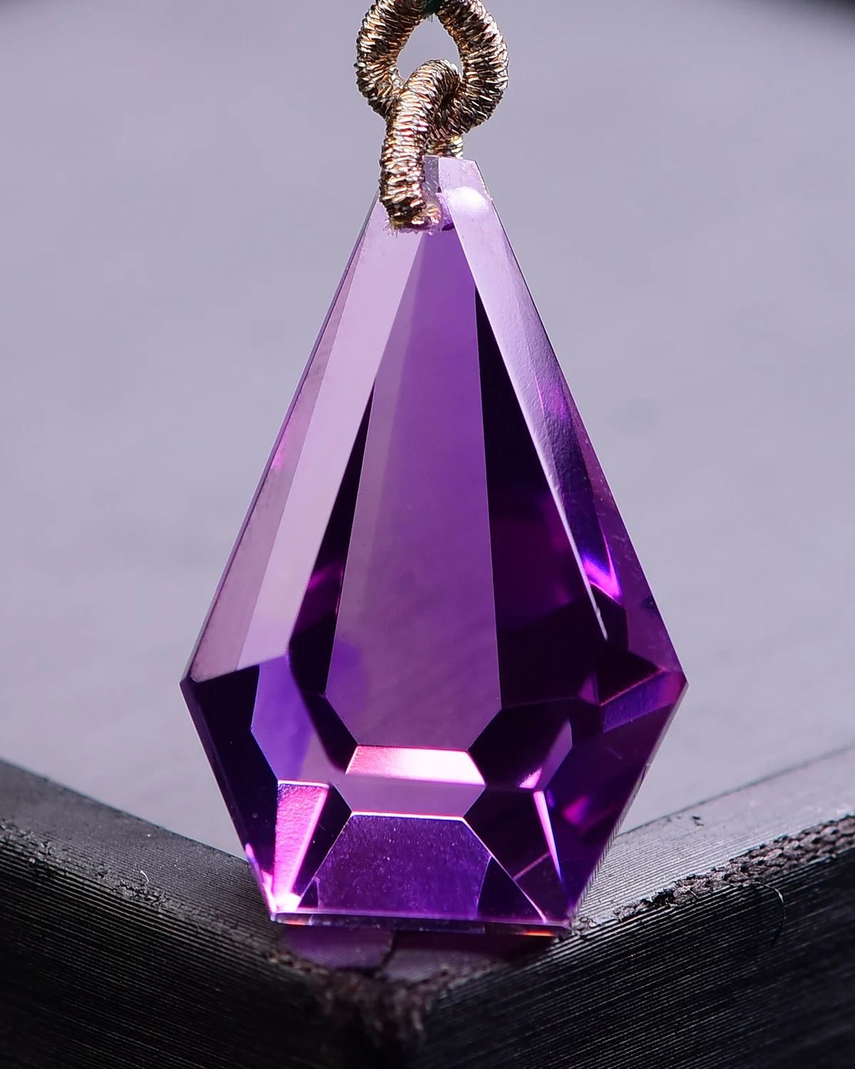 

Natural Purple Amethyst Quartz Pendant Faceted 29*19*13mm Faceted Big Amethyst Jewelry Beads Women Men Necklace Brazil AAAAAA