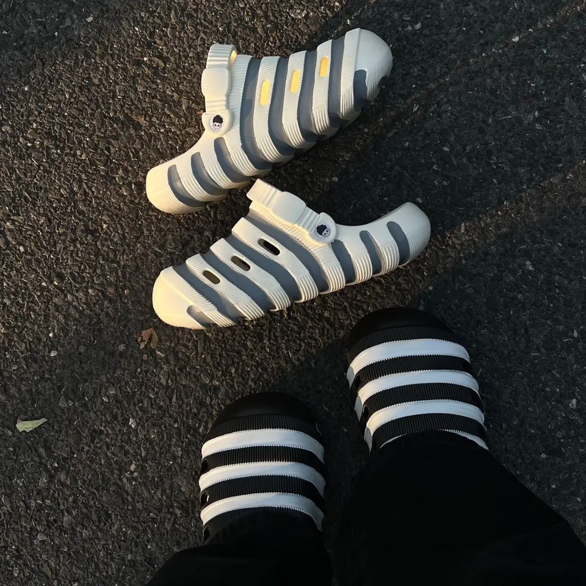 

Sandals for Man 2026 New Fashion Stripes Eva Soft Anti Slip Thick Bottom Man Sandals Lightweight Comfortable Hollow Garden Shoes