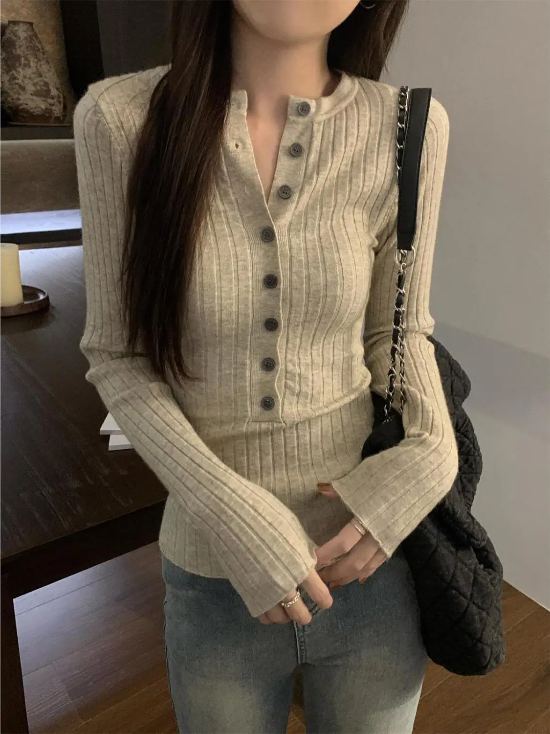 Dopne ing Maglione lavorato a maglia bianco da donna Primavera f Colletto aperto Bottoni Morbido maglione con strato base giovanile Abbigliamento interno