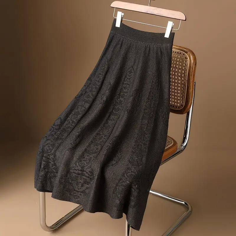 

Counter High Waisted Coffee Colored Retro Skirt for Women's Autumn Winter New Style Bag Skirt Knitted Large Swing A-line Skirt