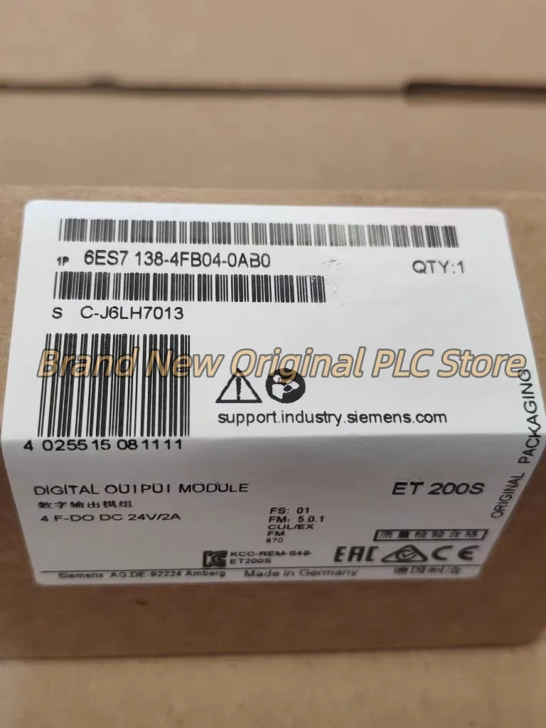 New  6ES7138-4FB04-0AB0 in box   module 6ES7138-4FR00-0AA0