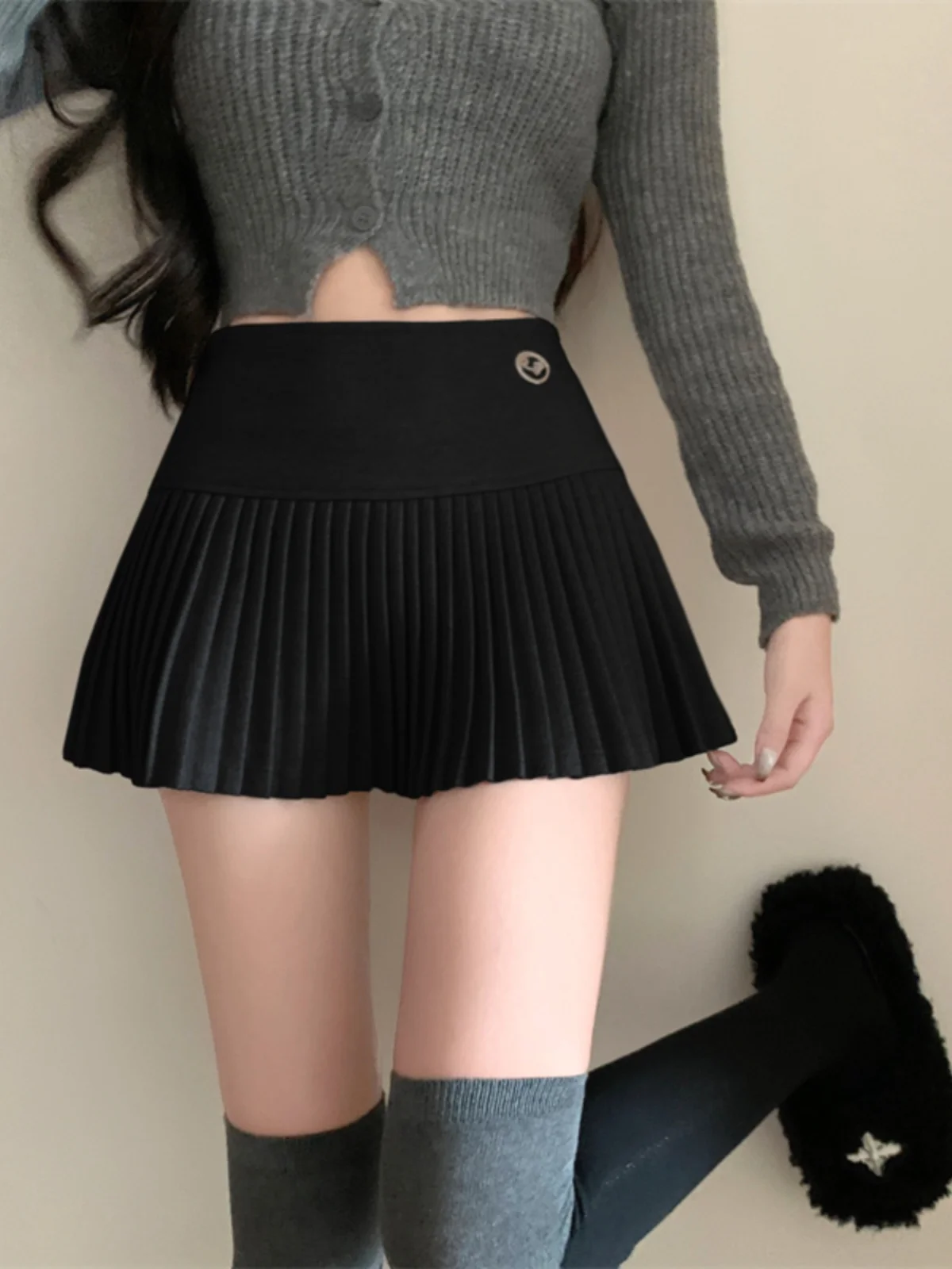 American Sle Gyaru Woolen Skirt Women's Autumn and Winter New Commuter White Pleated Skirt High Waist Slimming A Word Short...