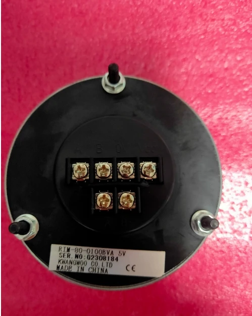 

В наличии новый электронный энкодер с маховиком RIM-80-0100BVA.