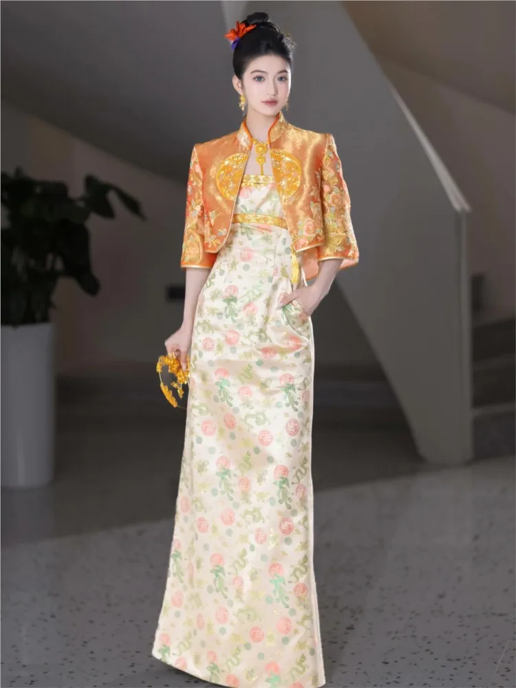 Engagement dress cheongsam new Chinese-style toasting dragon and phoenix wedding for picking up the going out