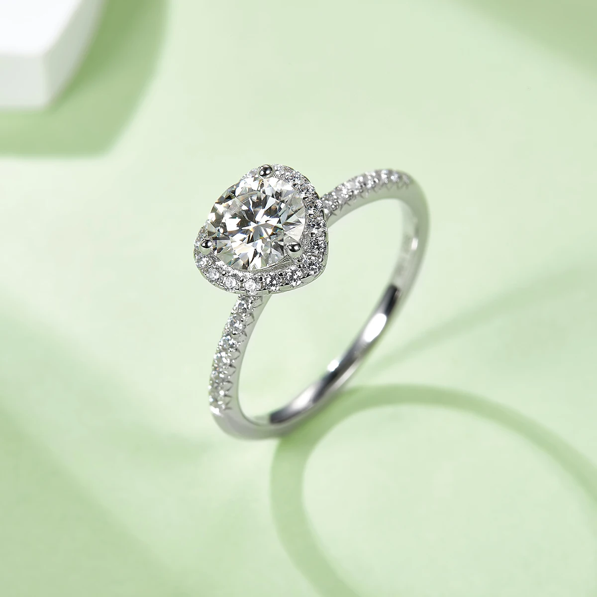 

S925 Silver Plated Platinum Sweet Heart Shape Moissanite Diamond Women's Ring 1ct D-Class For Women Wedding Gift