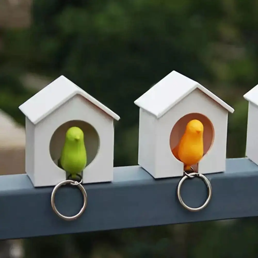 Fashion Plastic Sparrow Key Holder Birdhouse Shape Wall Mounted Sparrow House Keychain Decorative Bird Whistle Key Hanger Keys