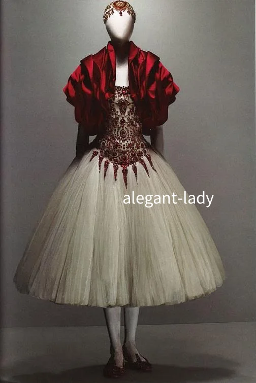 

Fluffy Victorian Evening Dress Red Gothic Rhinestone Beaded Appliques Customised Bridal Gowns فساتين سهرة