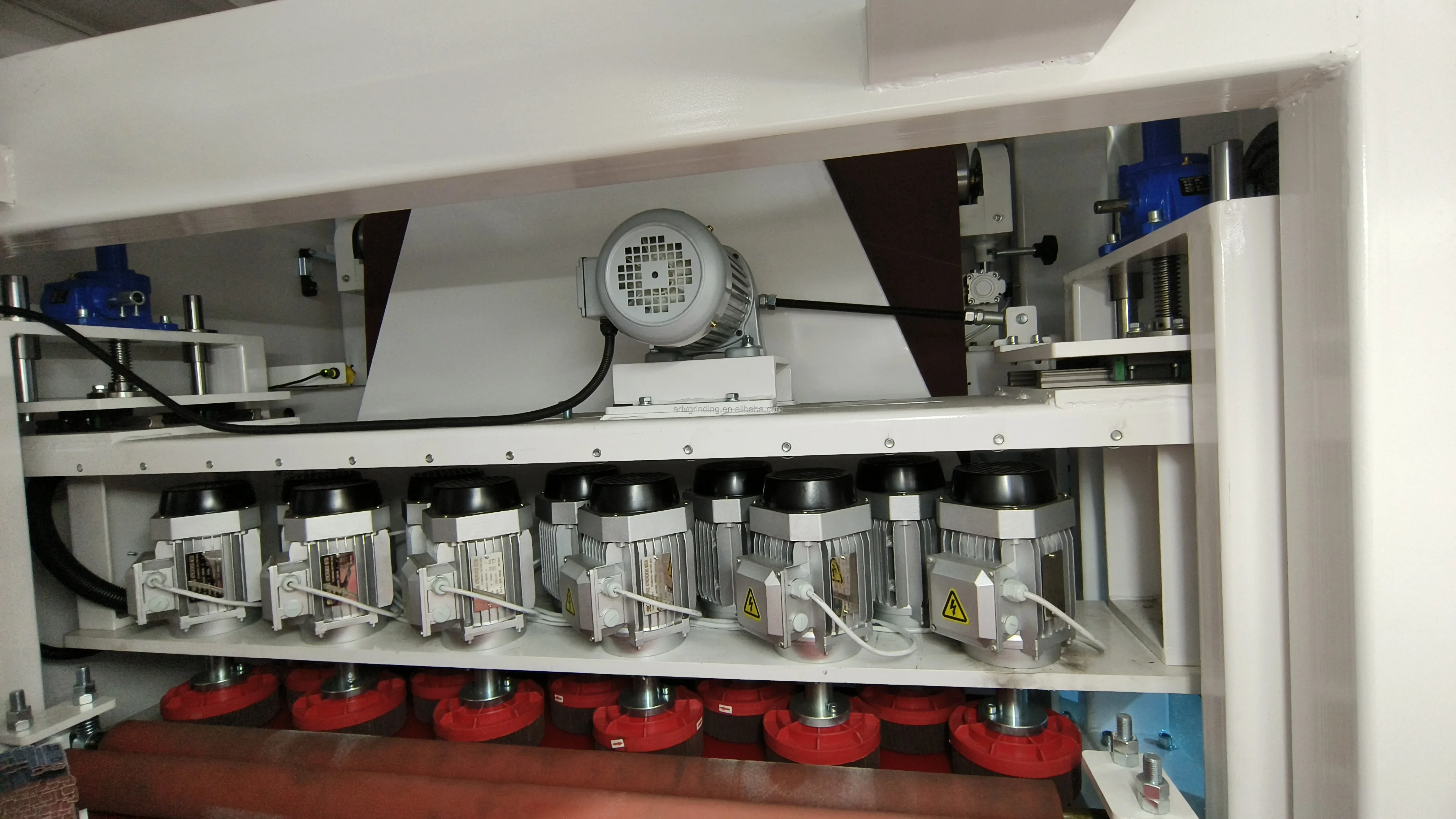 China factory High Quality automatic Metal Plate Finishing Deburring Machine With Disc Brush