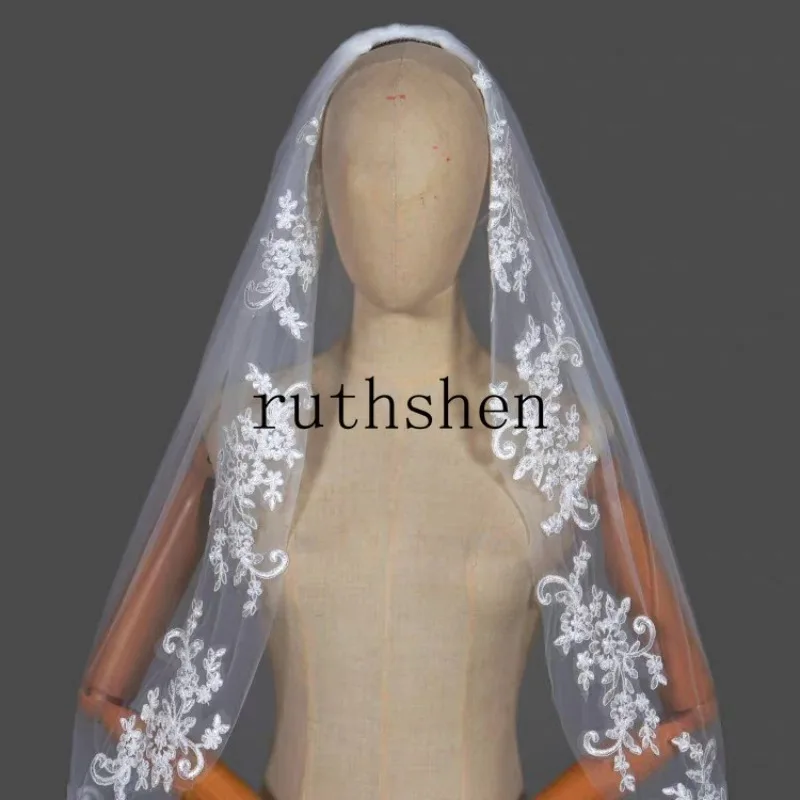 女性のショートワンレイヤーブライダルベールレースアップリケエッジウェディングベールコーム付き新しいブライダルアクセサリーカスタマイズ