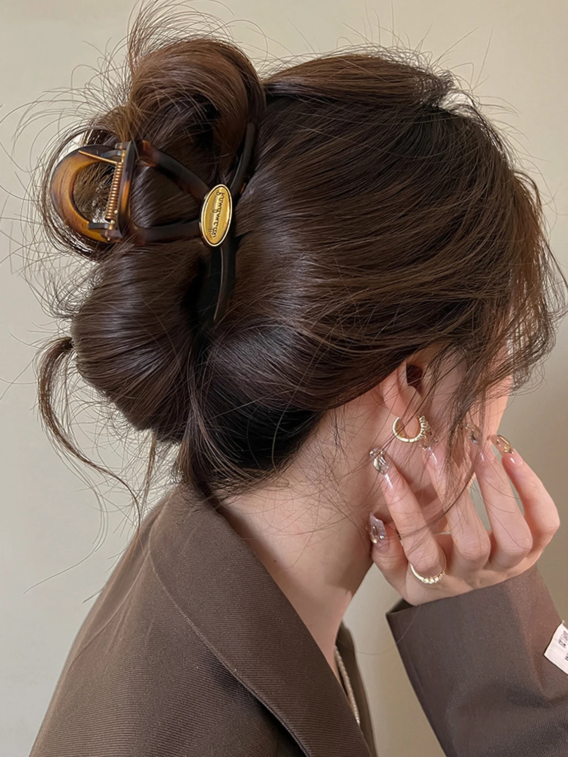 1 Stück Elegante Haarspange mit Schildpattmuster und goldenem Etikett, Damen Haarklammer für hochwertige Frisuren – Detail 3