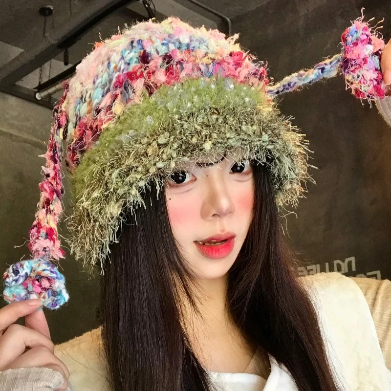 Japanische, gemischte, farbenfrohe Plüsch-Strickmütze für Damen, Winter, handgefertigt, gehäkelt, warm, mit Ohrenschutz, bunte, lange Zopfmütze. – Detail 2