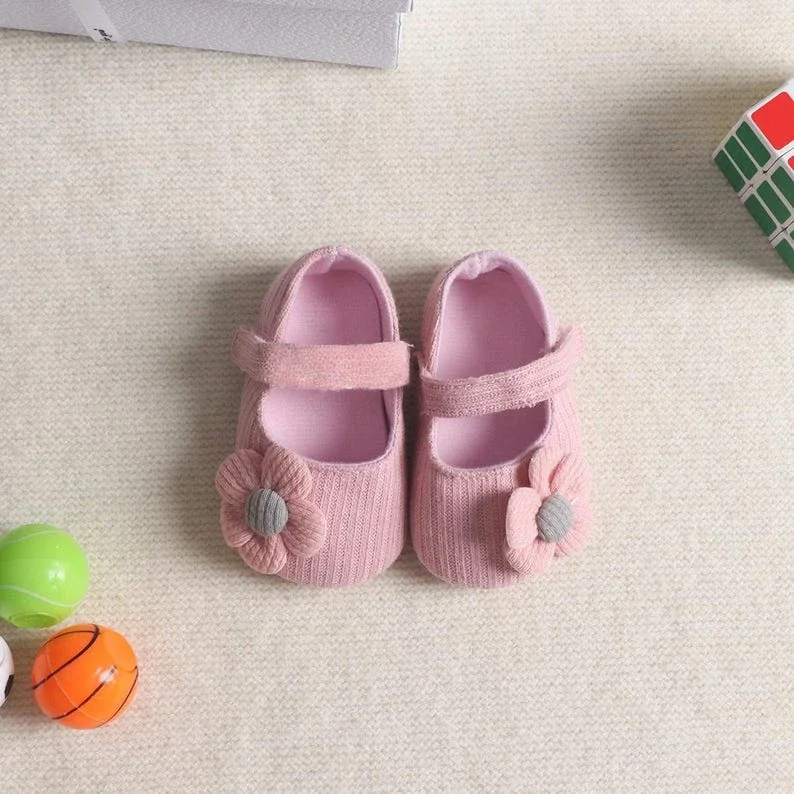 Hand-Embroidered Shoes, Chunky Knit Cute Baby Girl Shoes, New Born Gifts, Christmas Gifts,non-slip Moccasins