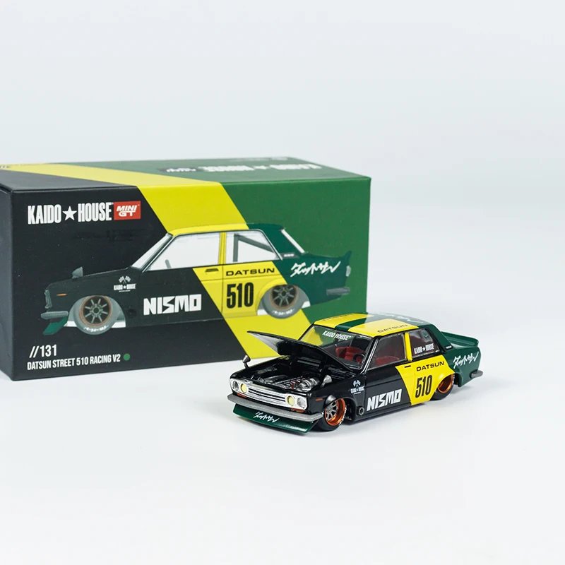 Kaido House + MINIGT 1:64 รถโมเดล Datsun Street 510 Racing V2 Alloy Die-Cast Vehicle # KHMG131