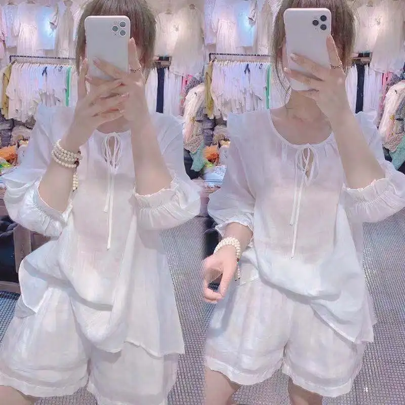 

Women's Summer Lightweight Cotton Linen Two-Piece Set Short Sleeve Top Shorts Comfortable Breathable Fashionable Outfit