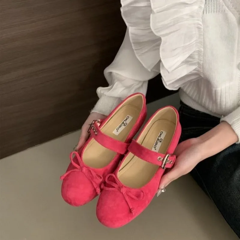 New style Siss velvet, gentle Mary Jane, grandma shoes shallow mouth, slim flat shoes for women