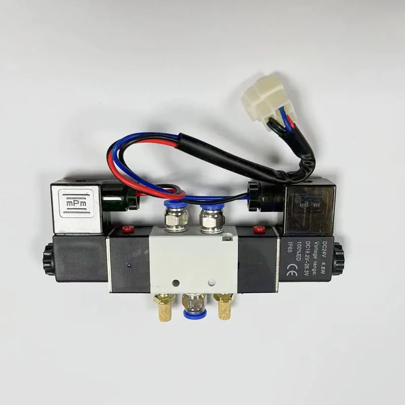 24V 4V220‑08 Bus Door Pump Solenoid Valve With Wire Quick Connector For Bus Coach Air Control System