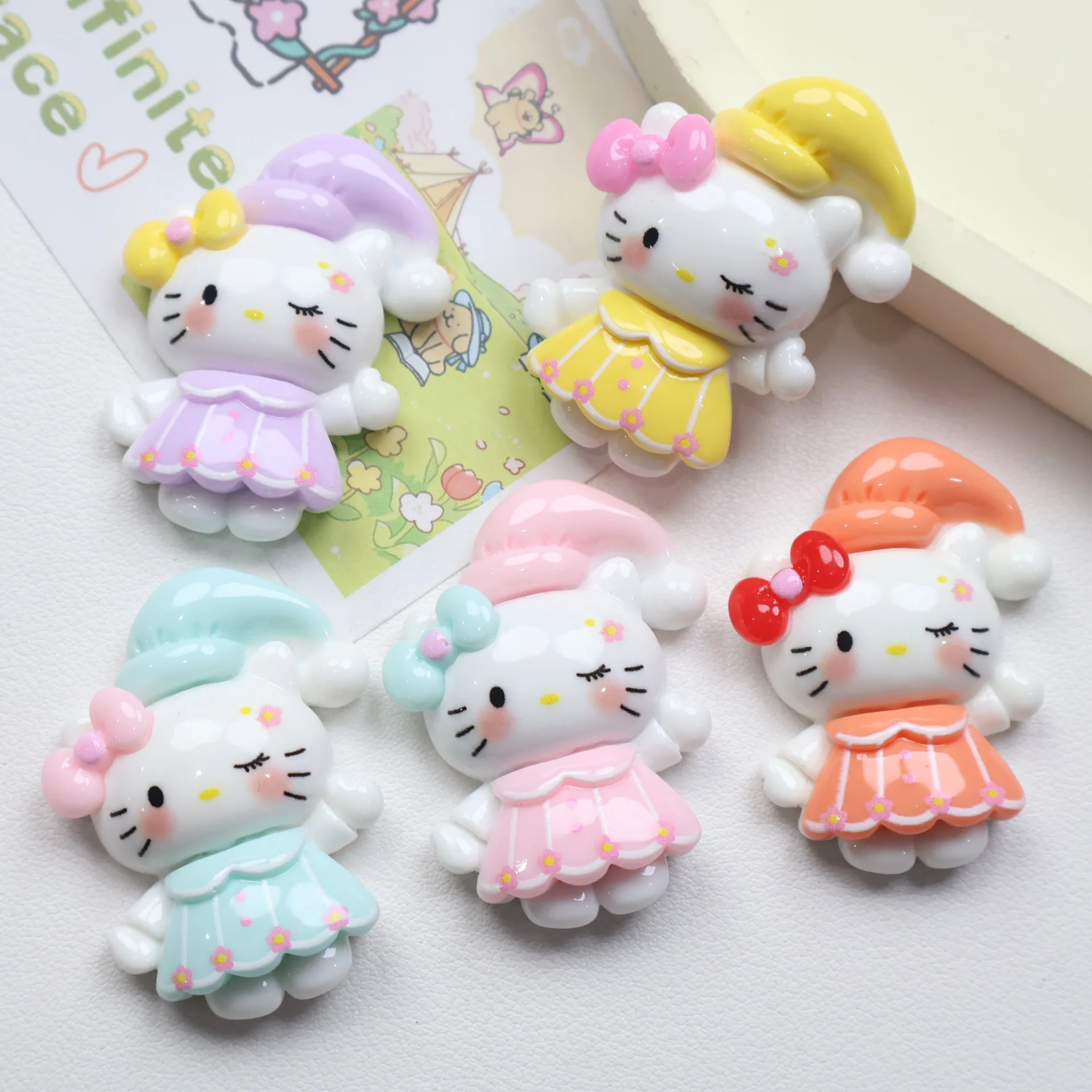 2pcs Cartoon DIY Resin Accessories Hat KT Cat Cream Glue Accessories Handmade Materials Hairpin Mobile Phone Case charms