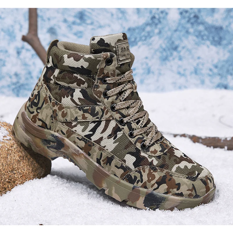 2024 Winter Men Boots Camouflage Warm Wool Cotton Combat Tactical Shoes Men\'s Ankle Outdoor Snow Boots Man