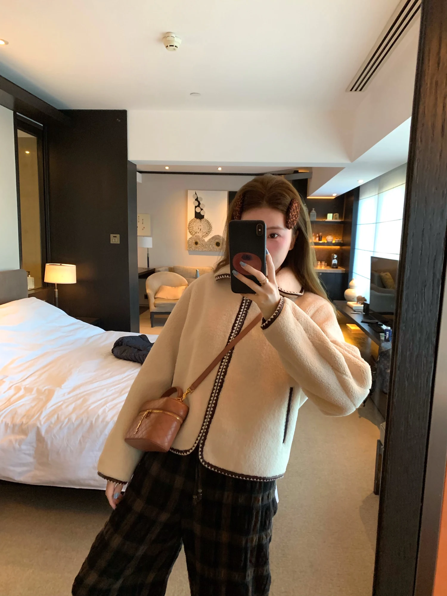 

Realzz Official mat White Particle Fce Eco-friendly Fur Jaet Zipper Closure ort Sle for Young Women