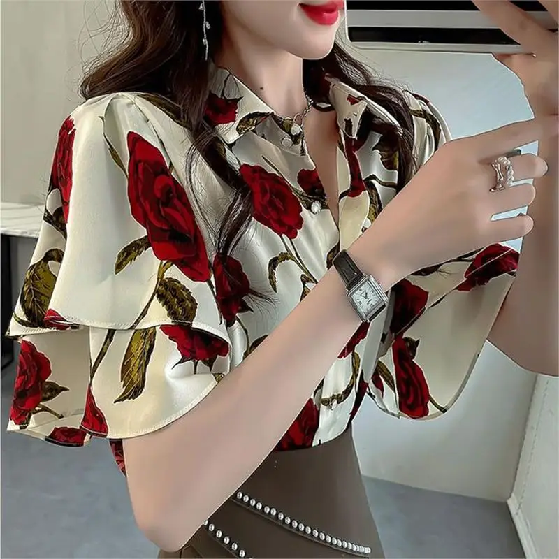 

Французская свободная женская блузка из шифона с цветочным принтом, воротником, пуговицами и рукавами-колокол из искусственной кожи