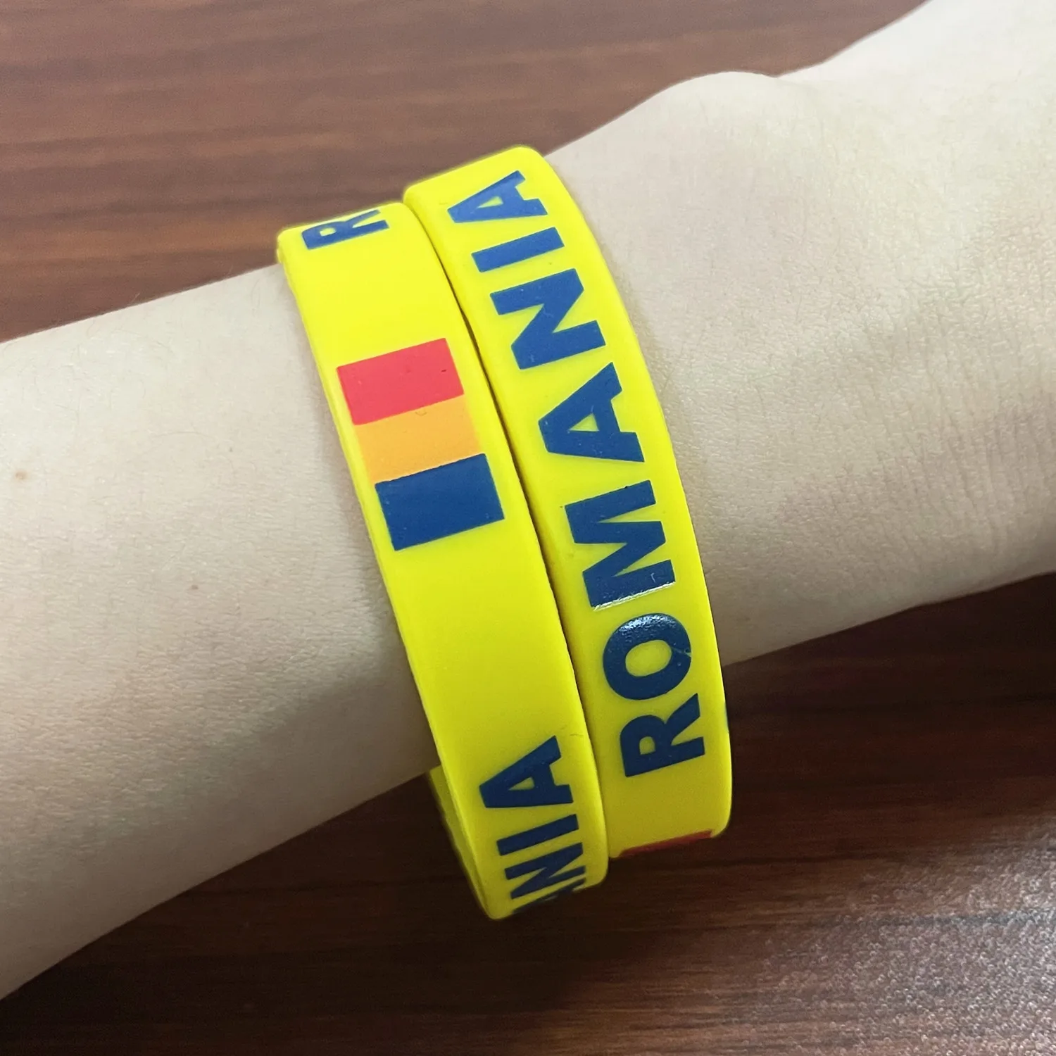 2pcs Romania Flag Silicone Bracelets Sports Game Wristbands National Wrist Strap for Men Women Rubber Band Fashion Accessories