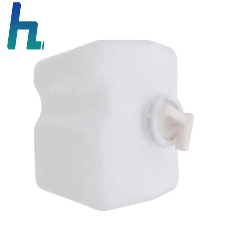 Mb605260 Coolant Overflow Reservoir Water Tank for Mitsubishi Pajero Montero V21 V31 V32 V41 L200 Pickup Coolant Overflow view 3