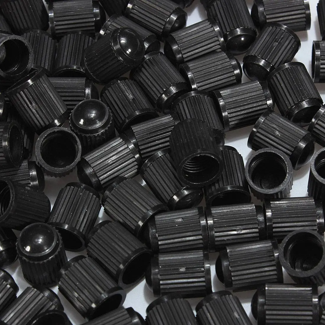 100 pcs Plastic Valve Caps Tire Cap Valve Cover for Car Motorcycle Black