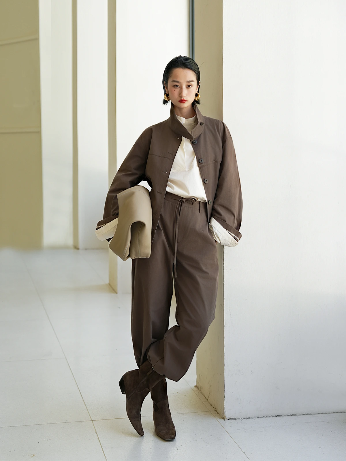 

Комплект из хлопковой куртки и брюк LemonChen High Tead Count: женская модная рабочая одежда свободного кроя, осенняя коллекция