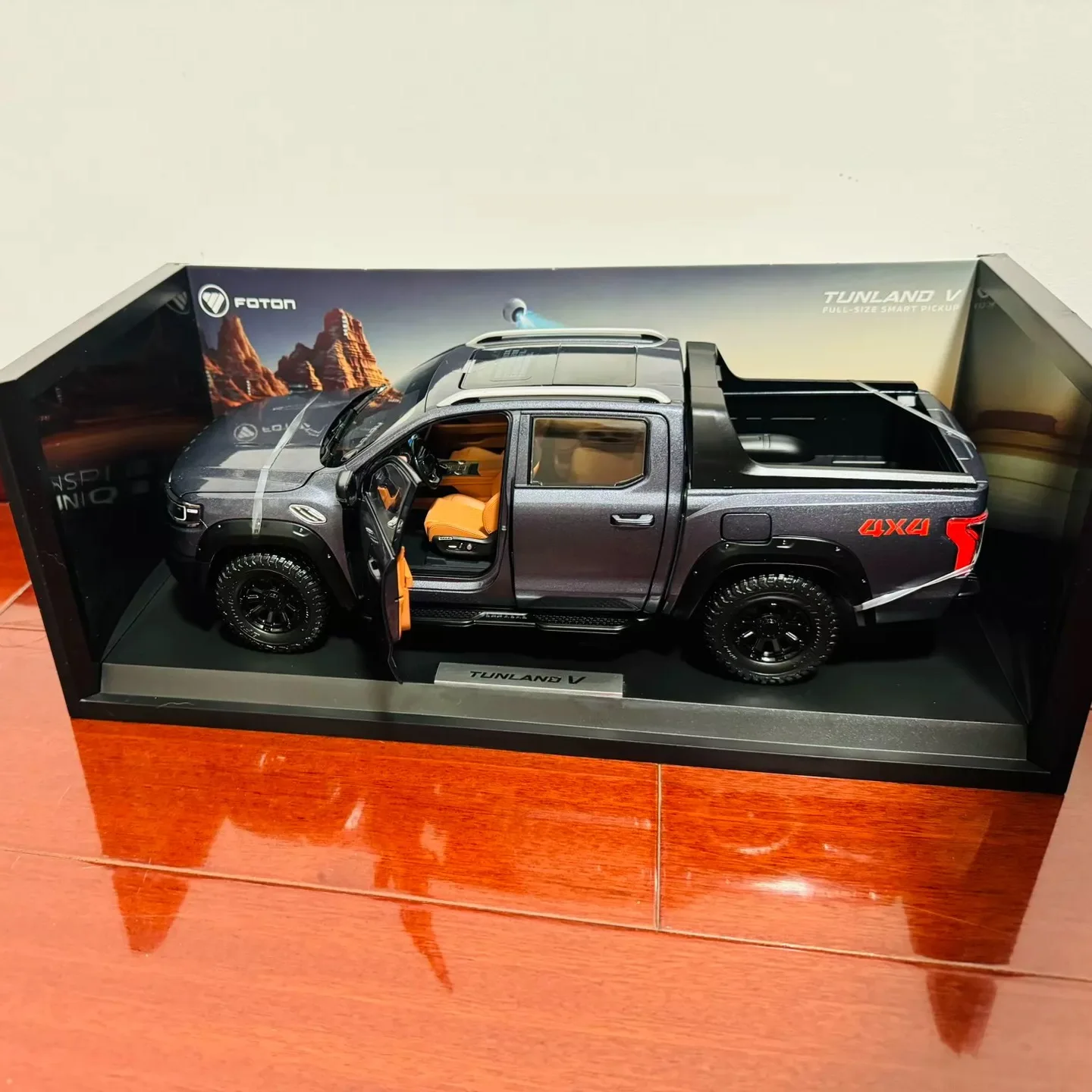 TUNLAND V Micromodel,Die-Cast Metal Replica,Foton Alloy Car Model, Display, Desktop Decoration,grey blue,1: 18