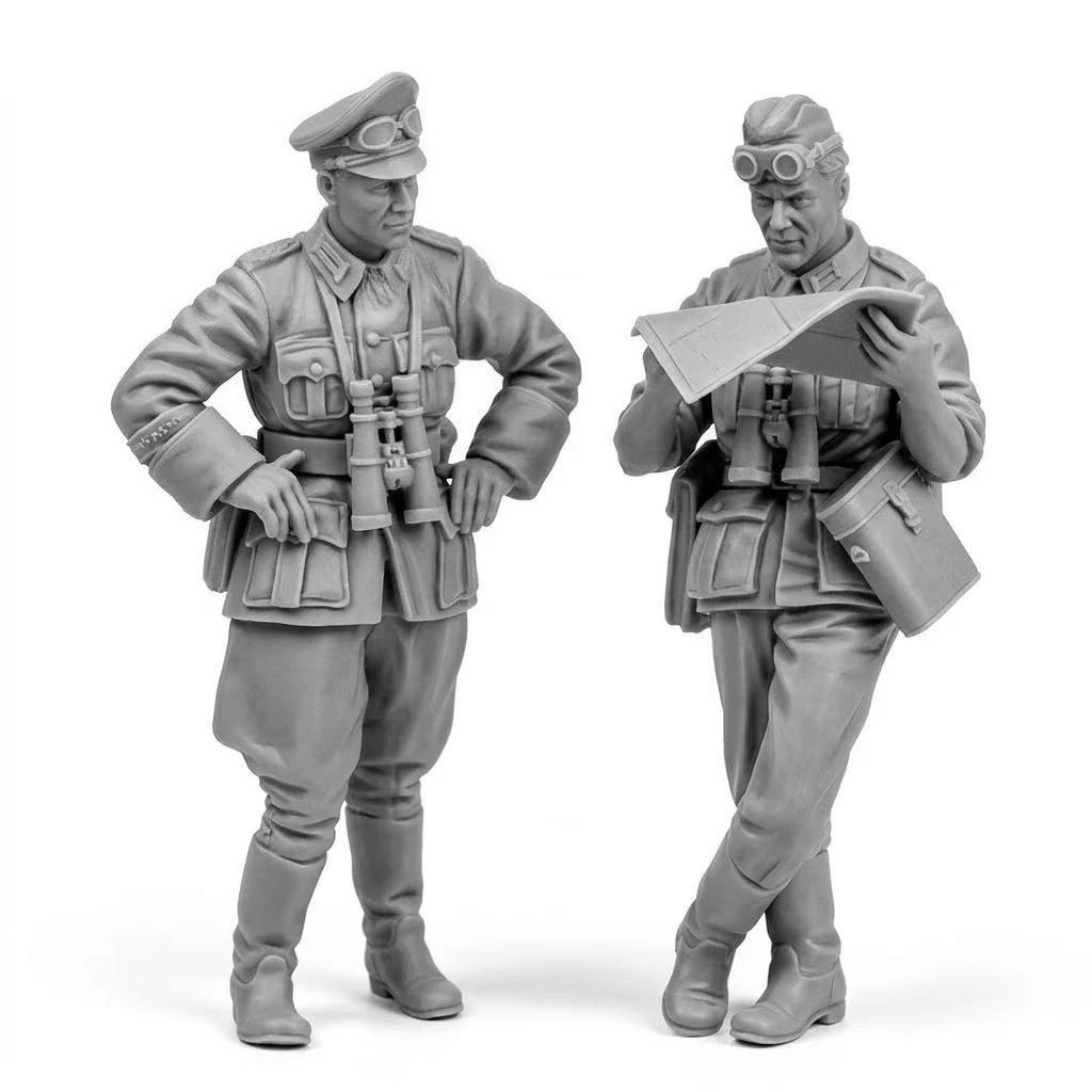 

1/35 Scale Die-cast Resin Figure Model Kits Historical Military Officer Checking The Map 2 Figures Unassembled and Unpainted