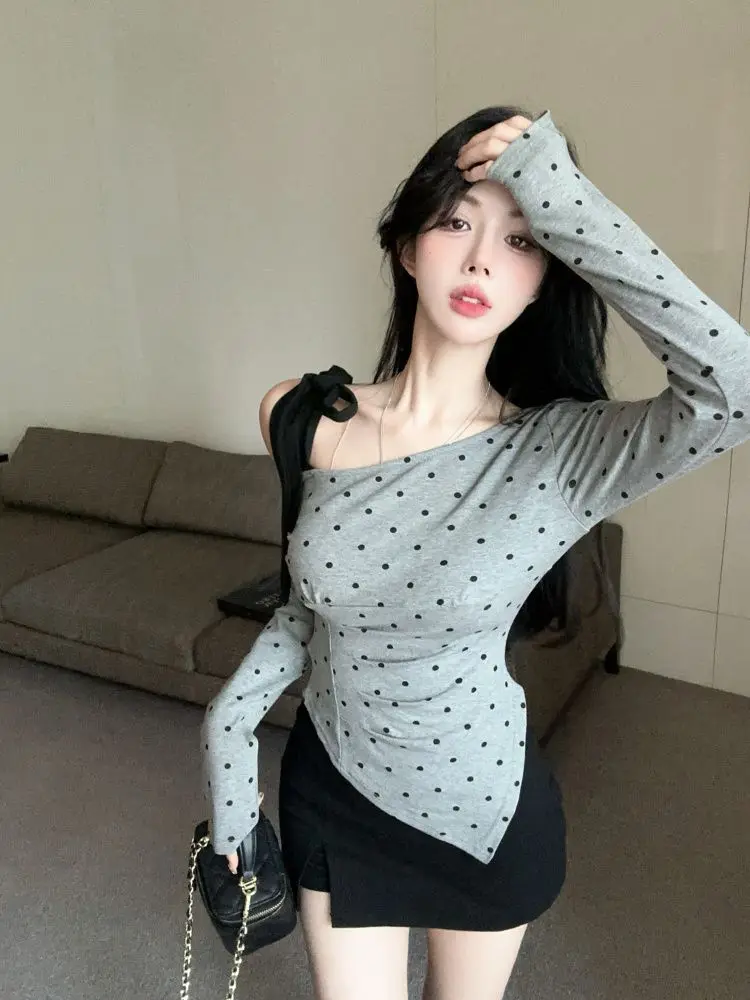 Skew Collar T-shirts Women Sexy Off-shoulder Spring Korean Fashion Bow Lovely Simple Polka Dot All-match Slim Comfortable Casual