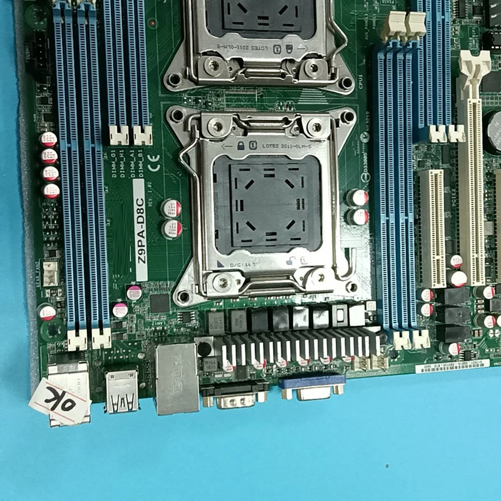 La placa base de servidor dual X79 LGA2011 admite CPU de la serie completa 2600V1/V2 Z9PA-D8C