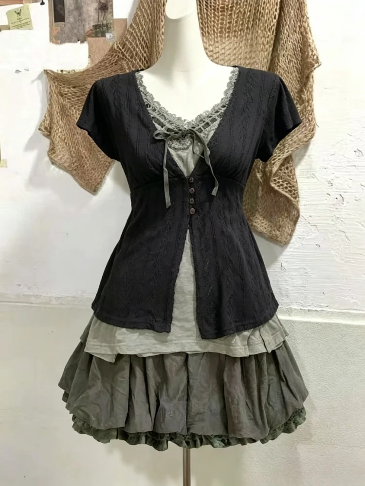 Gothic Vintage 3-teiliges Set Lässige Kurzarm-Strickjacke Slim Fit Oberteile Hochgeschnittener Y2k Minirock Streetwear Mode-Anzug