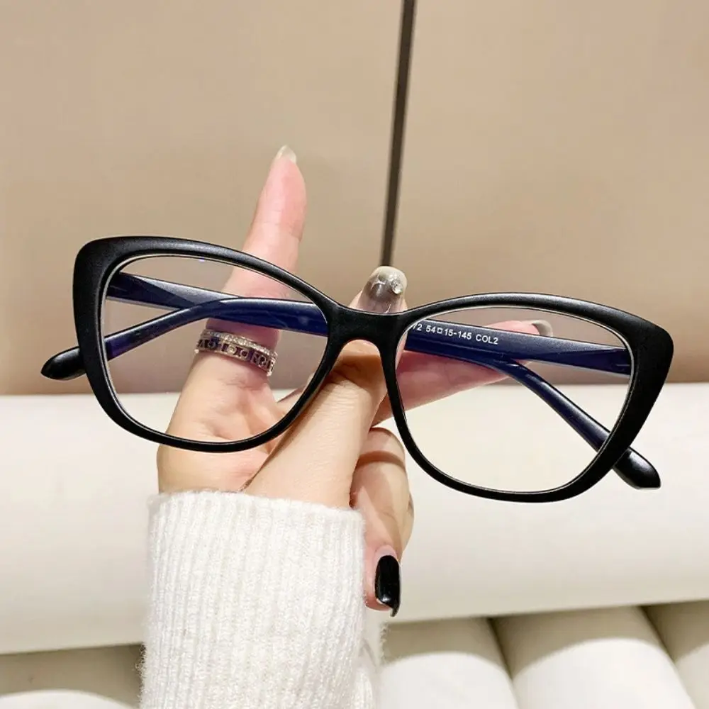 New Fashion Red Cat Eye Glasses Retro Gradient Color Anti Blue Light Glasses Women Men Ladies Eyewear Computer Eye Glasses