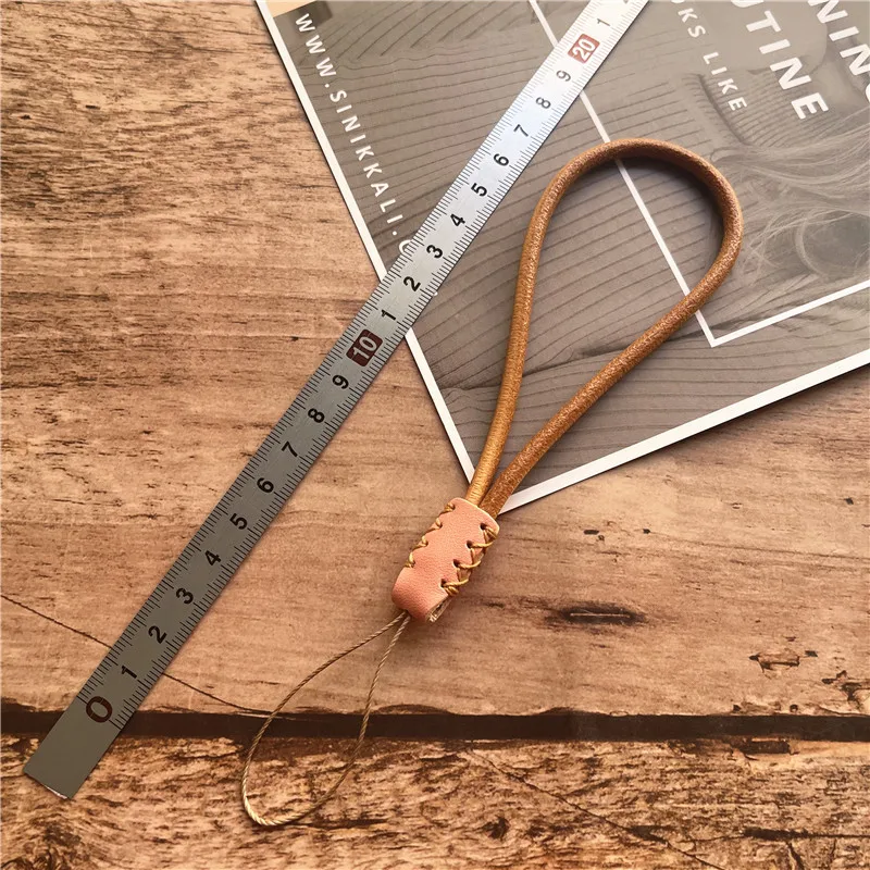 Cord for Keys Handmade Keychain Lanyard Genuine Leather Short Lanyards Cowhide Keychain for Cell Phone U Disk Cell Accessories