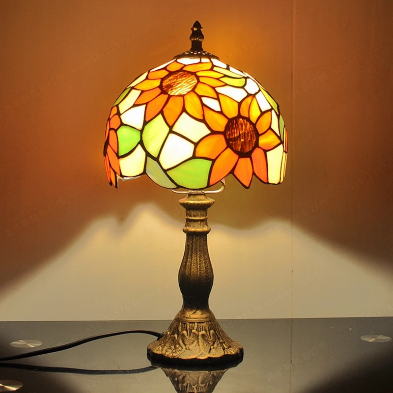 Tiffany Lamp Sunflower Handmade Stained Glass Shade Brass Finish Metal Lamp Base TableLamp Children's Room Bedroom Warm Color