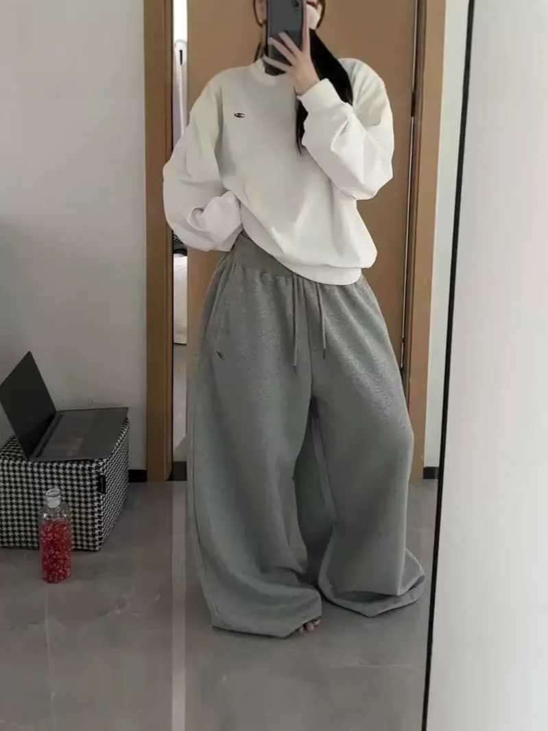 Women's Oversized Wide Leg Sweatpants, Elastic High Waist Embroidery Loose Streetwear Hip Hop Dance Pants