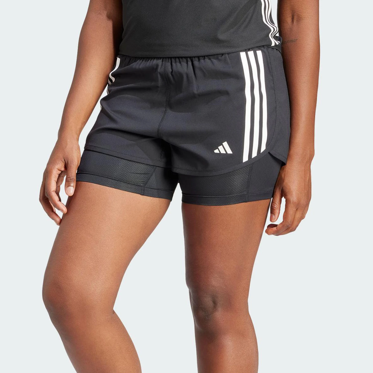 

Оригинальные женские спортивные шорты Adidas OTR E 3S2IN1 S для бега IN1445