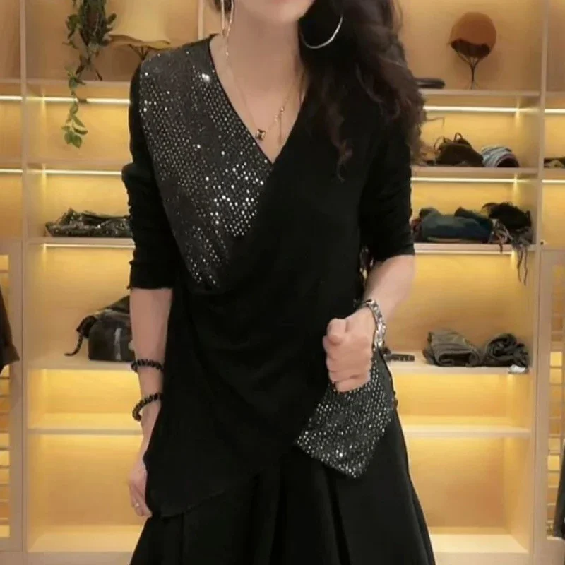 

Female Y2K Trendy Casual V Neck Long Sleeve Loose Tops Women Clothing Vintage Sequins Patchwork Asymmetrical Design Chic T-shirt